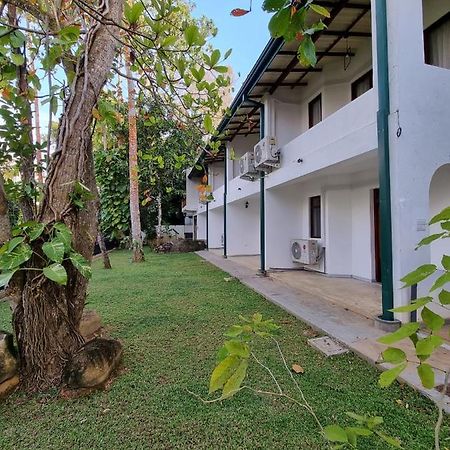 Villa Birdlake Хіккадува Екстер'єр фото
