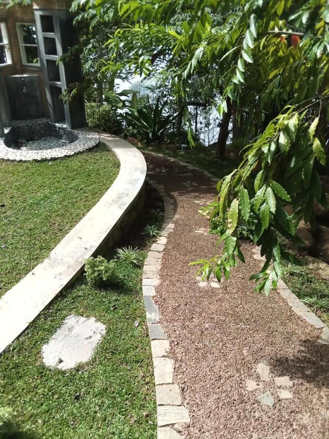 Villa Birdlake Хіккадува Екстер'єр фото