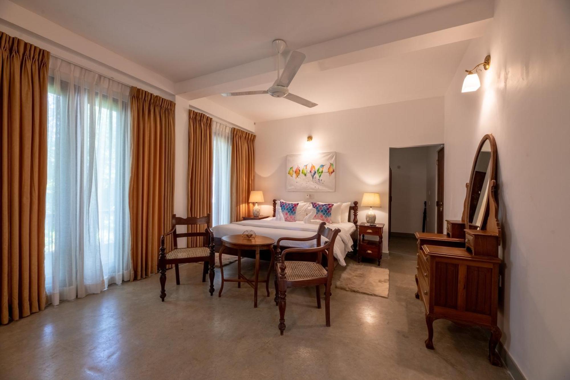Villa Birdlake Хіккадува Номер фото